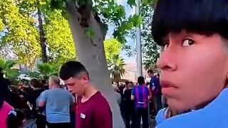 When the "talkative guy" meets the "real guy", his eyes become clear when he is strangled