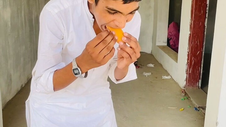 Food challenges videos