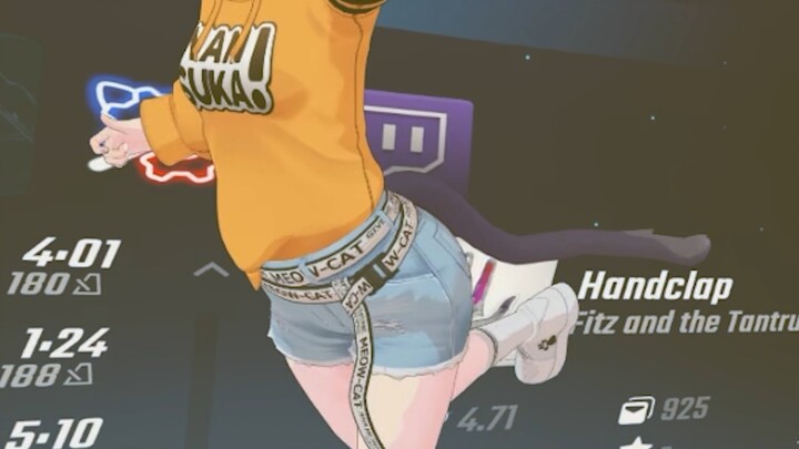 Người chơi VR sẽ thế nào khi bị bế lên trong đời thực (1)