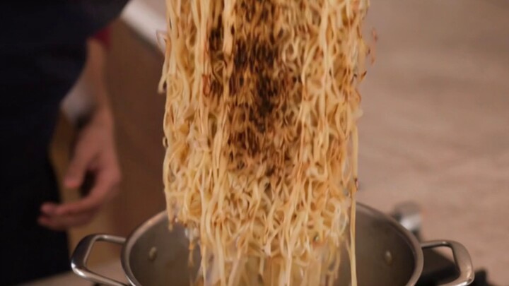 Ep.7.2 KITCHEN KAOS. The Spaghetti Sculpture Dinner Or Modern Art_