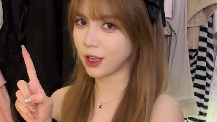 “Đảo Ngược Hai Cực”