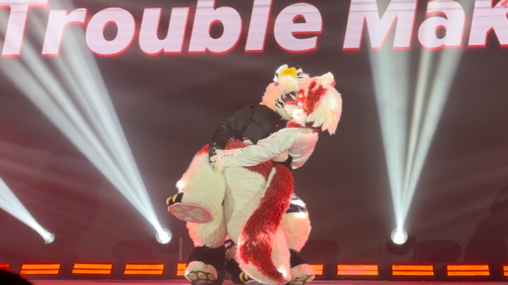 Thật không ngờ lại mở 520 theo cách này?!