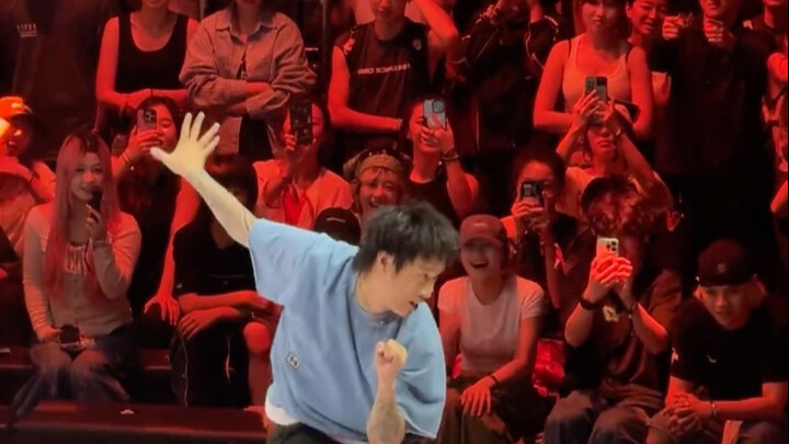 Teacher Xiao Jie's referee show! Street dance version of making money and showing great ambitions! H