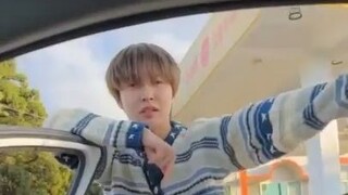 【NCT】哥 停一下车 这首歌这律动忍不住啦 要在济州岛摇摆一下🤟😎