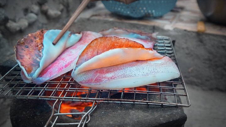 Ăn hải sản gặp loài ốc "không dám gọi tên" ở Hòn Lớn |Du lịch Nha Trang Việt Nam