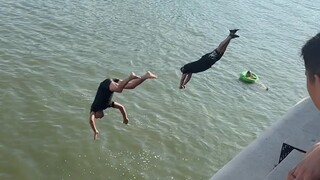 来看天津大爷跳水了！！