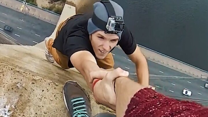 Diêm Vương, ngài xem anh ấy này~