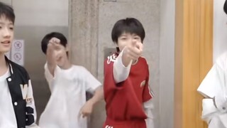【TF四代】你给李飞一个好苗子，李飞还你一个好摇子