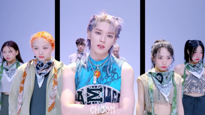 【لي تاي يونغ】فيديو رقص SHALALA بالـ3D دون نظارات — من الذي استمتع بهذه القوة المذهلة؟