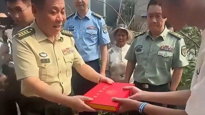 A two-bar, four-star officer personally delivered the admission notice in person.