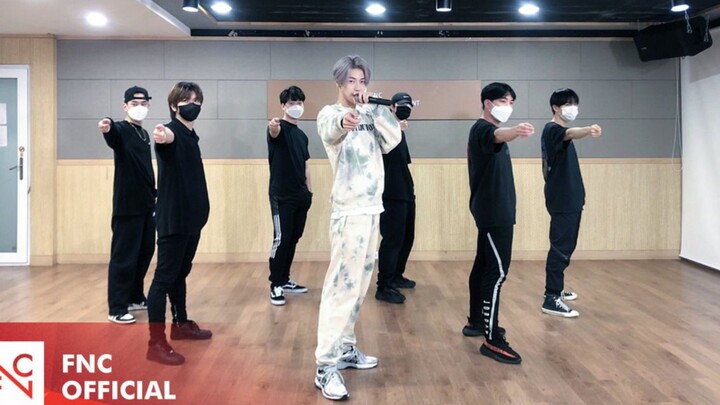 【Lee Seung Hyub】Studio Latihan Clicker dengan Pengaturan 4K dan Mikrofon Aktif Sepenuhnya