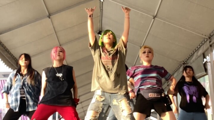 ในที่สุดฉันก็ได้เต้นเพลง Chili Pepper สดๆ ที่ฮ่องกงกับคุณครูในลิสต์ด้วย รักทุกคนนะ
