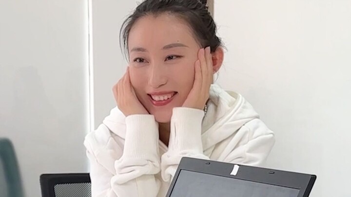 I love watching other people fall in love!