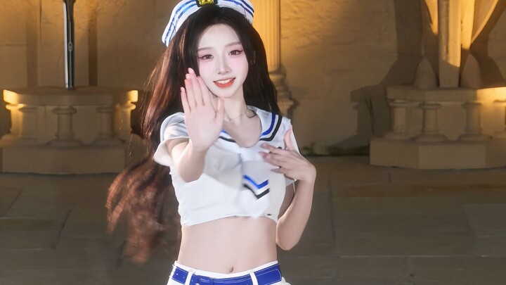 น่ารักกับ “Roly Poly” ดูดีมีสง่ากับ “So Crazy” คุณครูซือซือ!