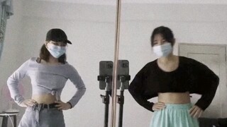 Private trainer's real recording of shoulder and chest roll training, do you have any appointments t