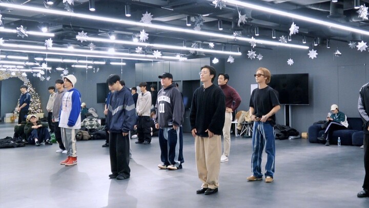 [SUPER JUNIOR] Hãy để biểu cảm của bạn thật ngầu! 🤔 | Cảnh quay hậu trường của SMTOWN LIVE 2025 tại 