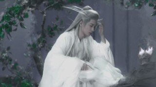 Xiangliu | Dia bisa memakai pakaian putih dan terlihat bagus, dan dia sangat cantik