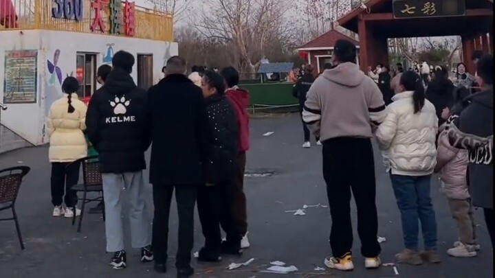 Bandul besar di taman hiburan, hal yang paling saya khawatirkan terjadi!