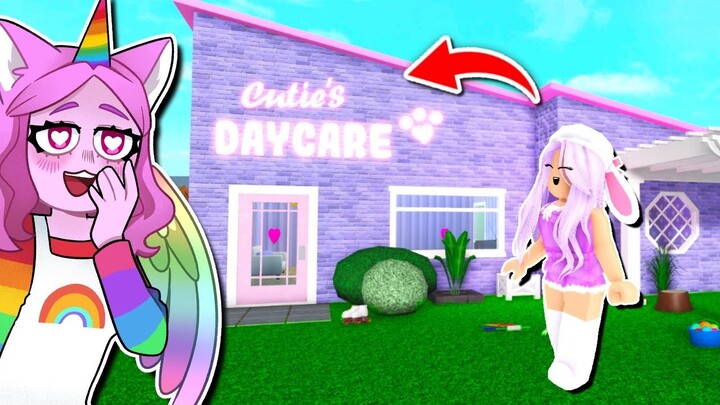 Opening CUTIES BUNNY DAYCARE In Bloxburg!! (Roblox)