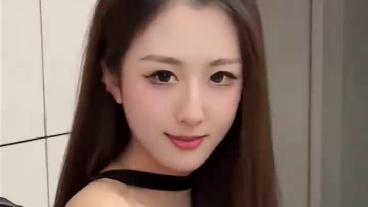 Evergrande National Song and Dance Troupe (66) is so beautiful that it dazzles everyone!