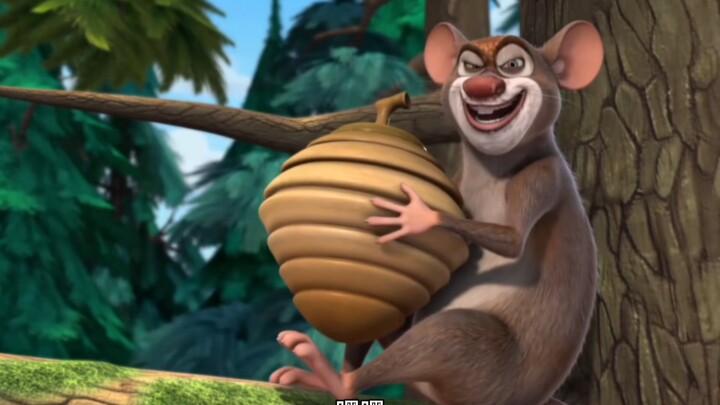 Tikus mencuri beras milik manusia