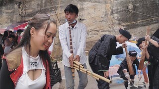 ĐỘC ĐÁO CHỢ PHIÊN PHONG LƯU KHÂU VAI BÁN TOÀN ĐỒ HIẾM