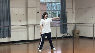 【小瓜】在学校跳了more jump more！四斋一年的运动量！