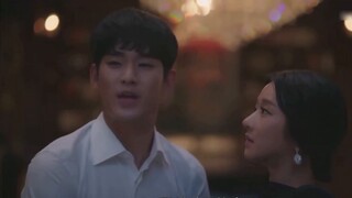 Meskipun dia sakit jiwa, itu tidak masalah. Ini yang disebut ciuman lidah. Kim Soo Hyun dan Seo Ye J