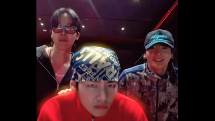 260324 | คิมแทฮยองปล่อยวิดีโอแรกบนแพลตฟอร์ม Yang Dou แถมโฮบีน้อยก็โผล่มาด้วย! ในที่สุด Yang Dou ก็เร