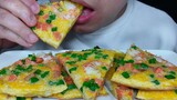[Food][ASMR]Eat Shrimp omelette