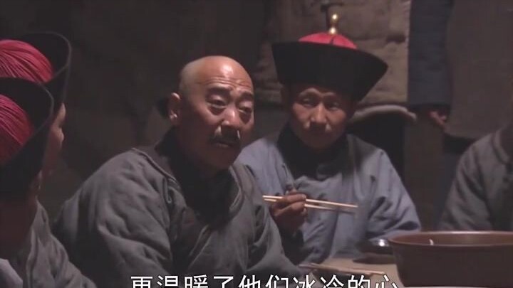 ثلاثون ألف جين من الزلابية تُنقَل عبر آلاف الأميال عبر الجليد والثلج، بينما يأكل 100 ألف جندي ويبكون