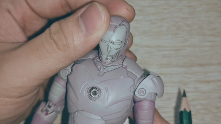 [Hand painting] Try to draw on the Iron Man