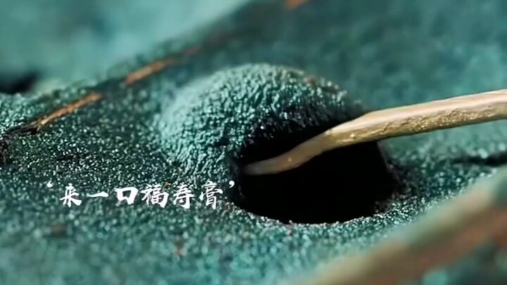 أنا والقمار والمخدرات في عداوةٍ لا تُحتمل!