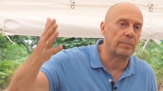 Alain Soral - O deus do capitalismo é Satanás