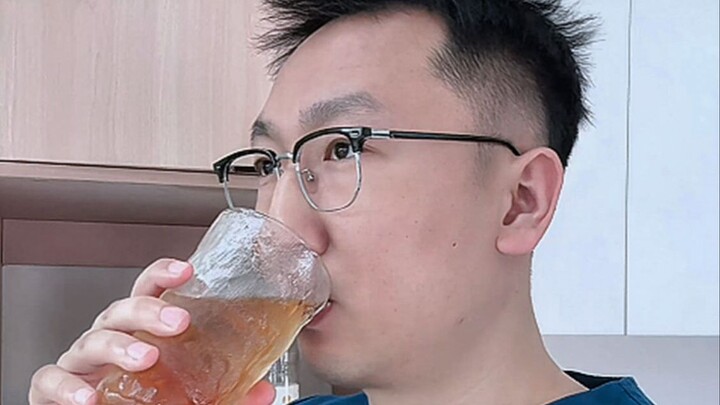 Aduh, tanpa sengaja perutku jadi langsing!