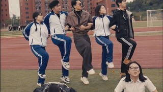 体育老师：我现在要册封你为我的太子