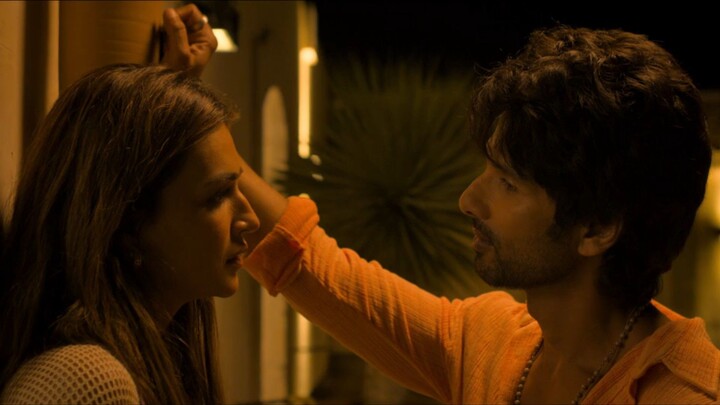 Cocktail Movie in Hindi