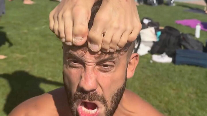 Chapter "Using Strange Poses"