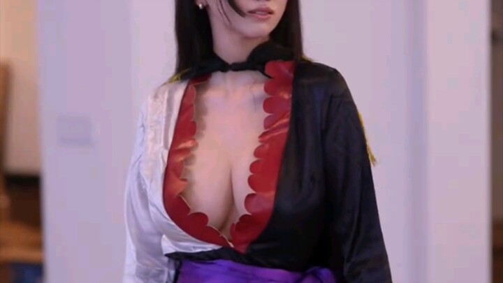 18+ open this video