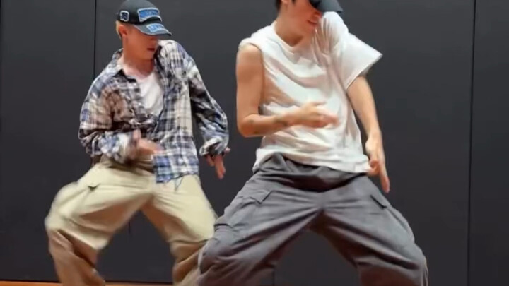 Tidak perlu banyak bicara! Dua koreografer HYBE menari mengikuti lagu “Killin’ It Girl” milik j-hope