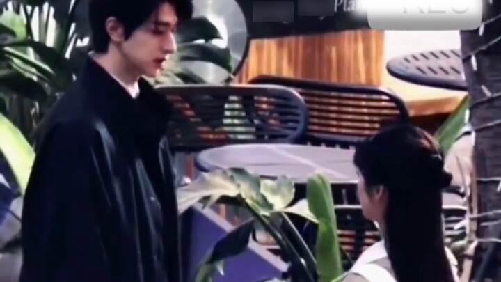 [Chen Yue & Lin Yi] Hatiku sangat tersentuh saat aku melemparkan diriku ke dalam pelukanku! !
