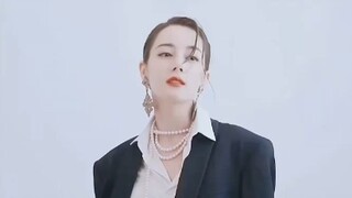 Người hâm mộ Địch Lệ Nhiệt Ba không muốn Trần Triết Viễn đóng vai nam chính, vậy tại sao họ lại chọn