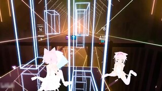 Karakter anime imut bermain Beat Saber