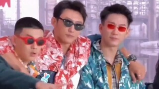 Thời kỳ nhạy cảm của Hoàng Cảnh Vũ - một vòng lãnh thổ