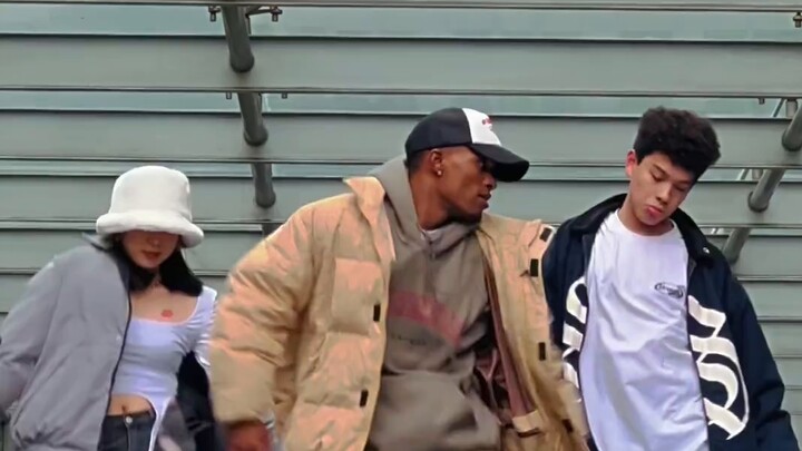 Vũ đạo của Gia đình Rodriguez "Love Nwantiti" - Một điệu nhảy thoải mái, hãy nhanh chân và nhảy cùng