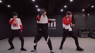 Ma Ge Ding Er Serigala Kecil SUCKER Dance