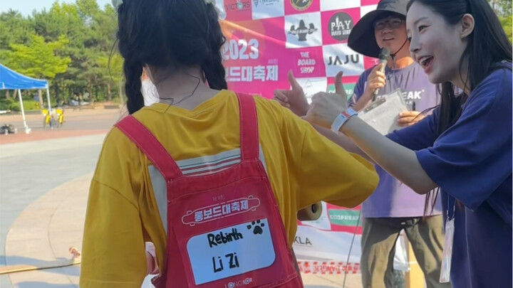 วิดีโอการแข่งขันจากเกาหลีมาแล้ว! การแข่งขันที่สวมใส่ "ธงชาติ" ไว้บนตัว(｡ì _ í｡)