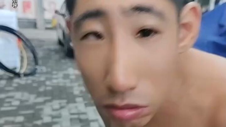 Rất giống người Nguyên Mưu, biến cố Darwin