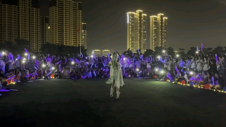 "Let the Wind Tell You" ~ Campus Welcome Party!! The school turned into a small comic exhibition ove