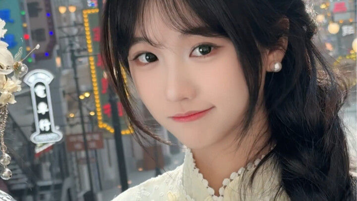 Semuanya, pacarmu sangat cantik